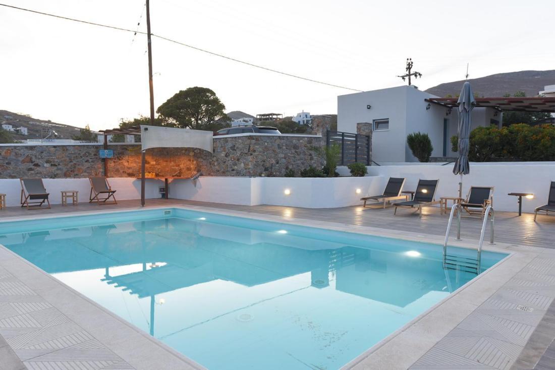 Flora'S Beach And Pool Villa In Syros Liaropa Ngoại thất bức ảnh