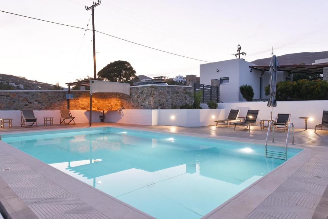 Flora'S Beach And Pool Villa In Syros Liaropa Ngoại thất bức ảnh