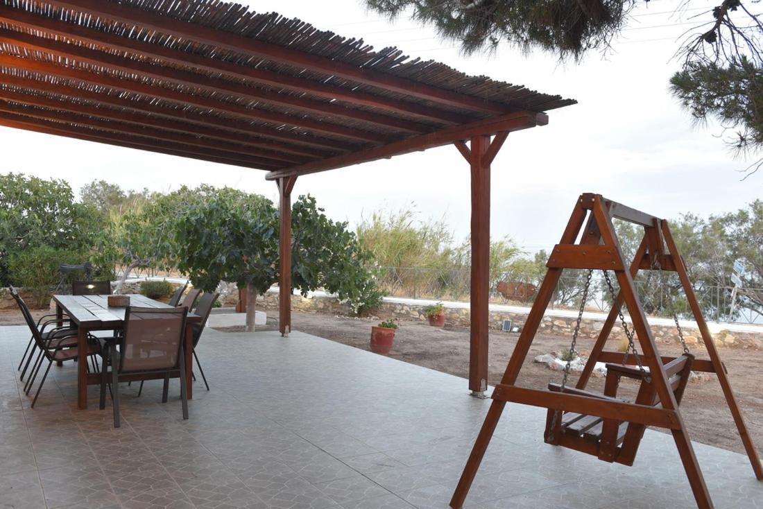 Flora'S Beach And Pool Villa In Syros Liaropa Ngoại thất bức ảnh
